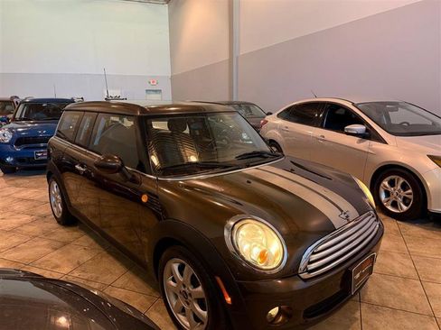Used 2010 MINI Cooper Clubman Hardtop image 8