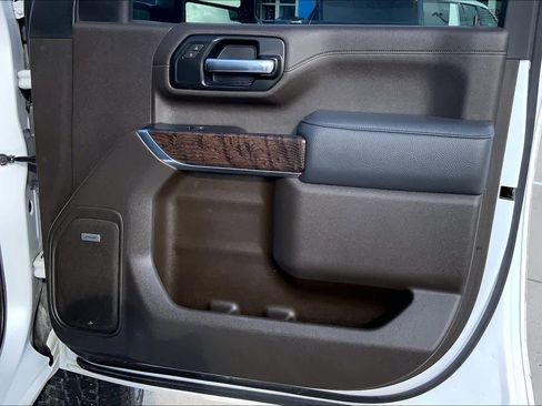 Used 2020 GMC Sierra 3500 Denali w/ Denali Ultimate Package image 22
