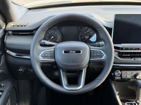 New 2025 Jeep Compass Latitude w/ Sun & Sound Group image 12