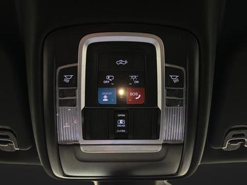 Used 2025 RAM 1500 Big Horn AWD/4WD image 29