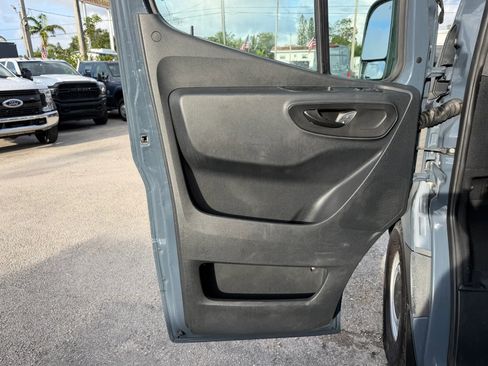 Used 2019 Mercedes-Benz Sprinter 170 image 12