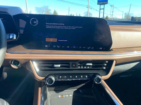 Used 2025 Chevrolet Tahoe High Country image 25