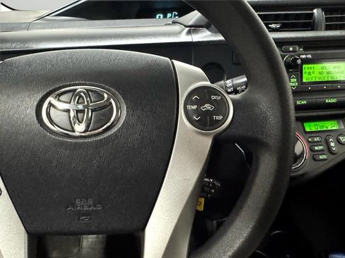 Used 2014 Toyota Prius C Four image 23