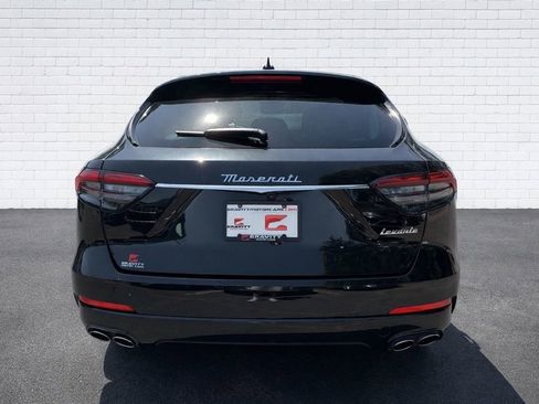 Used 2022 Maserati Levante GT AWD/4WD image 5