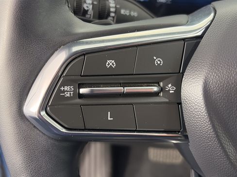 Used 2025 Chevrolet Equinox LT w/ Safety and Technology Package AWD/4WD image 31