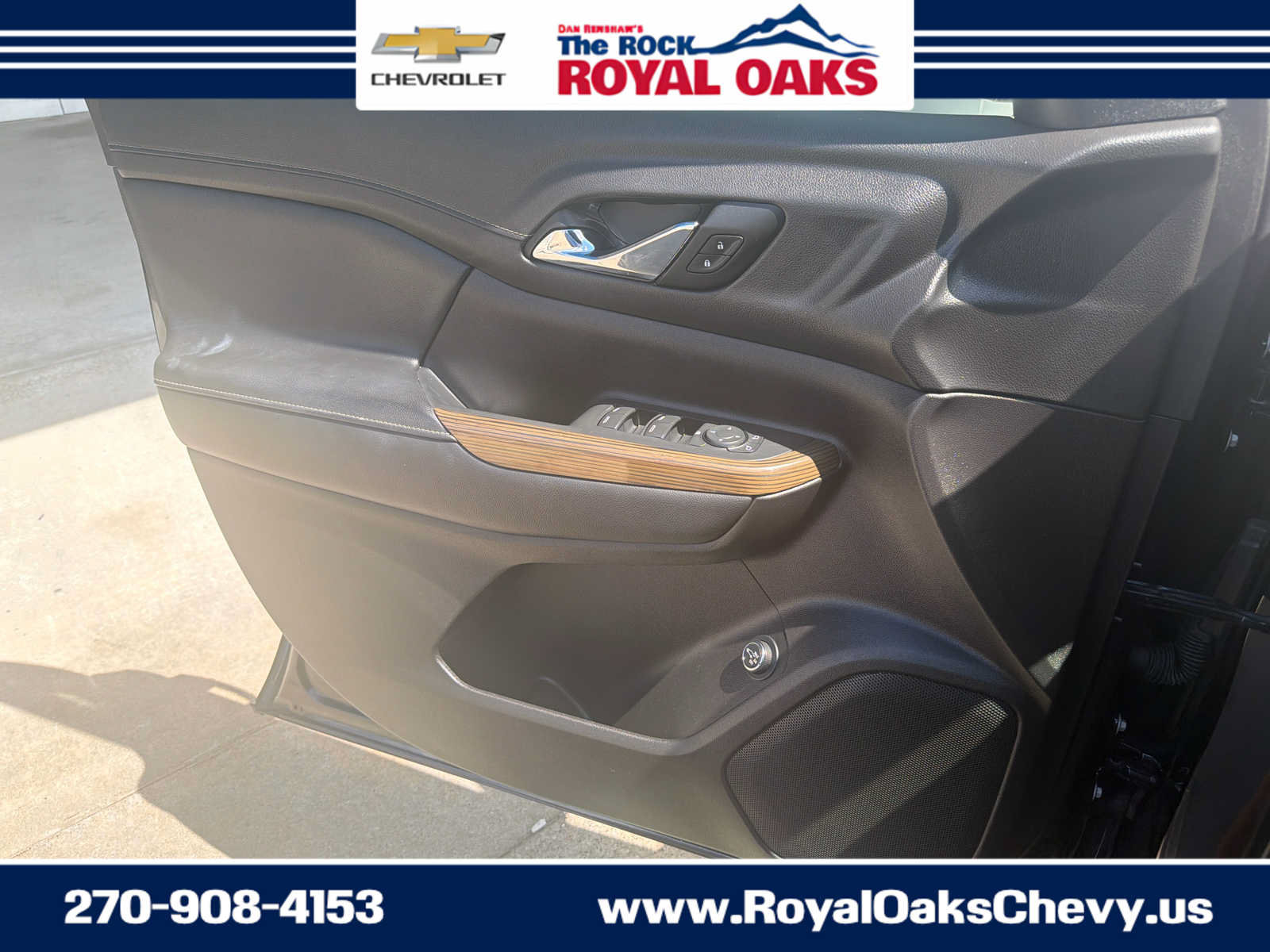 Used 2021 GMC Acadia SLE w/ Driver Convenience Package AWD/4WD image 22