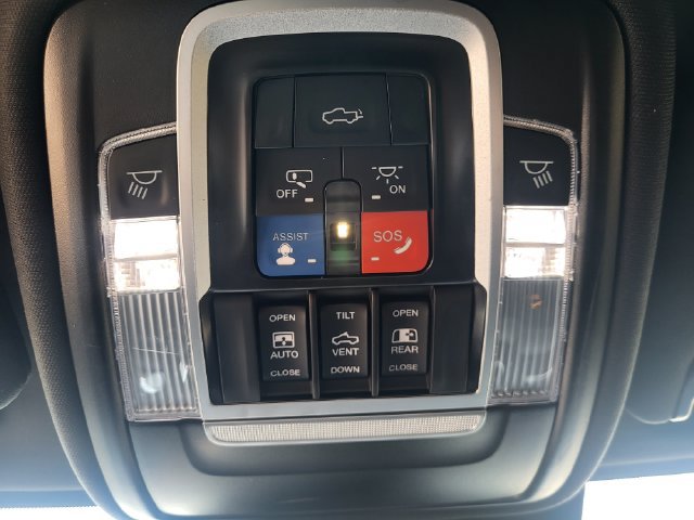 Used 2024 RAM 3500 Limited AWD/4WD image 20