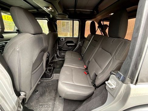 Used 2021 Jeep Wrangler Unlimited Sport AWD/4WD image 15