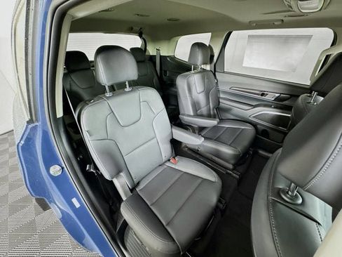 New 2025 Kia Telluride S image 30