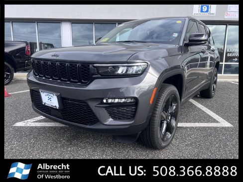 New 2025 Jeep Grand Cherokee Limited w/ Black Appearance Package image 1