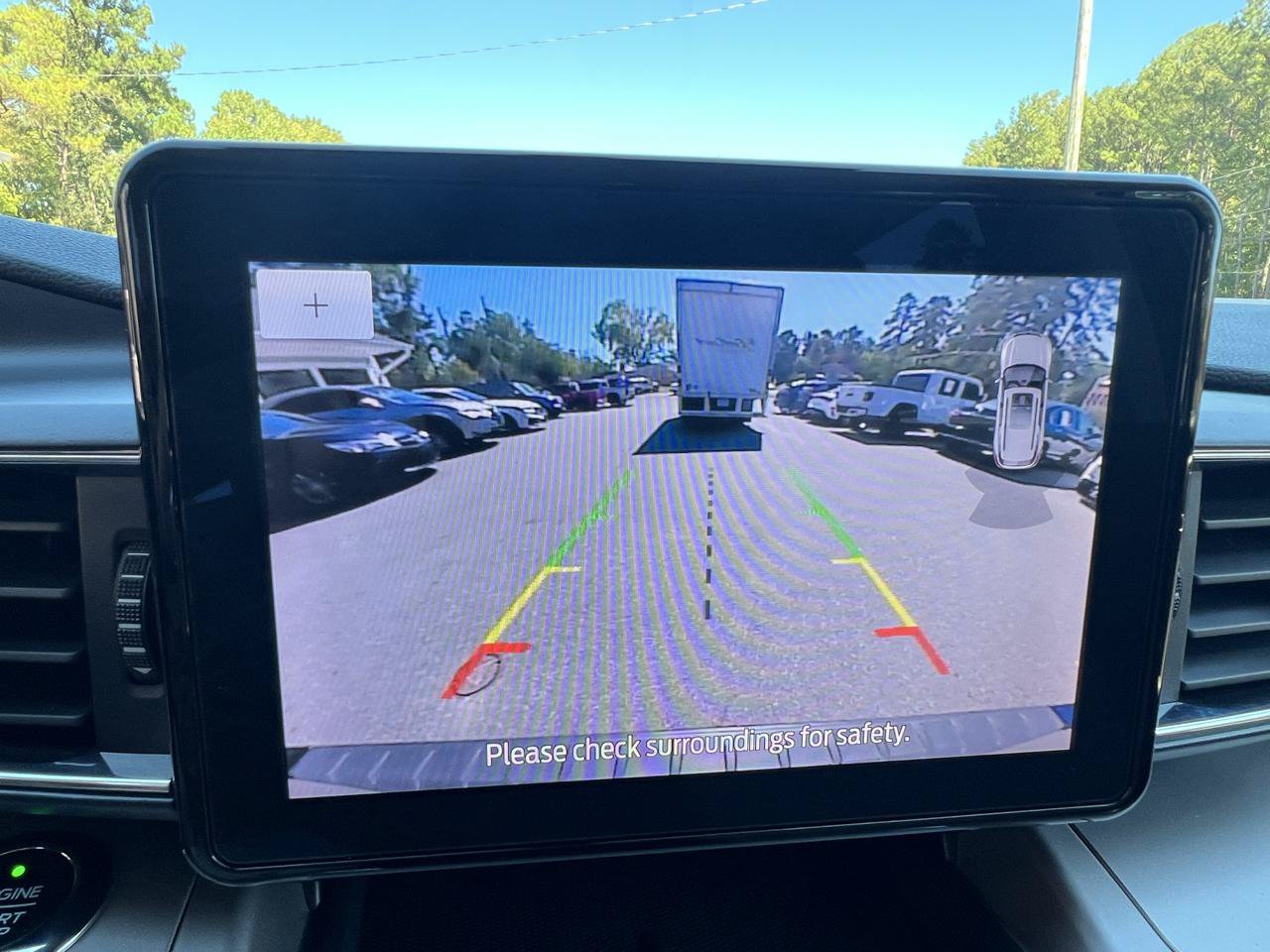 Used 2020 Ford Explorer XLT w/ Equipment Group 202A AWD/4WD image 19