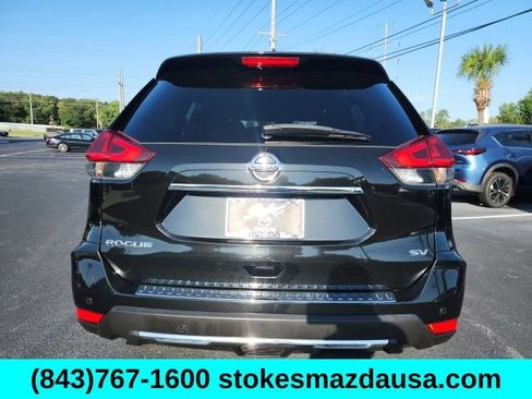 Used 2020 Nissan Rogue SV FWD image 9