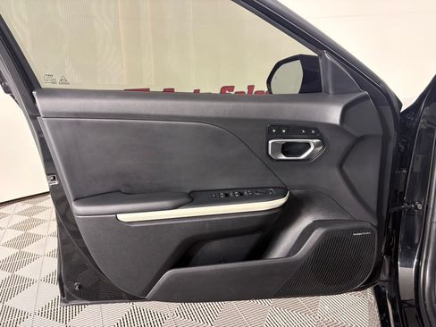 Used 2025 Kia K4 GT-Line w/ GT-Line Premium Package FWD image 14