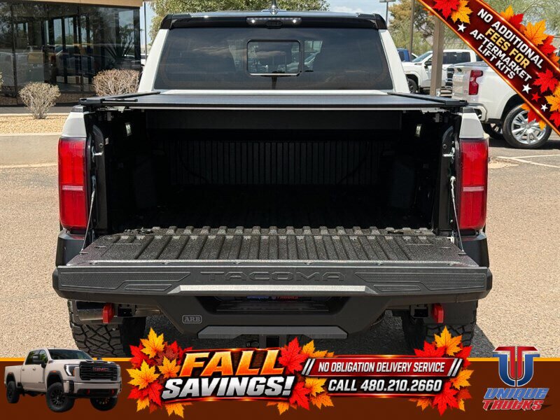 Used 2025 Toyota Tacoma TRD Pro AWD/4WD image 9