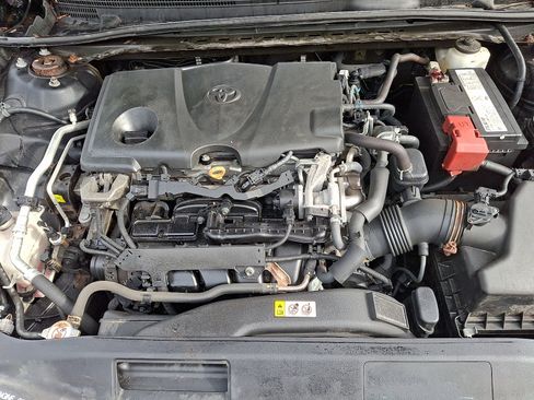 Used 2019 Toyota Camry LE FWD image 29