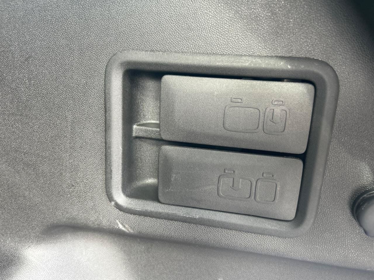 Used 2022 Chevrolet Equinox LT AWD/4WD image 22