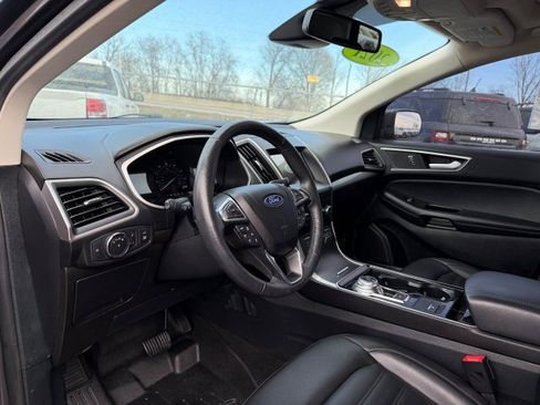 Used 2020 Ford Edge SEL w/ Convenience Package image 12