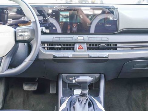 New 2026 Kia K4 GT-Line image 15