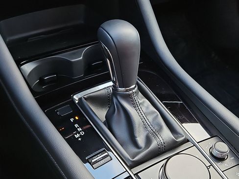 Used 2025 MAZDA MAZDA3 Hatchback w/ Appearance Package image 15