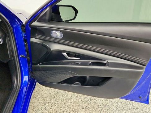 Used 2024 Hyundai Elantra SEL w/ Convenience Package image 25