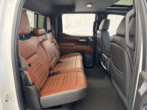 Used 2024 GMC Sierra 1500 Denali Ultimate AWD/4WD image 41