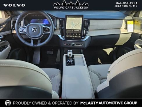 New 2026 Volvo XC90 B6 Plus w/ Protection Package Premier AWD/4WD image 8