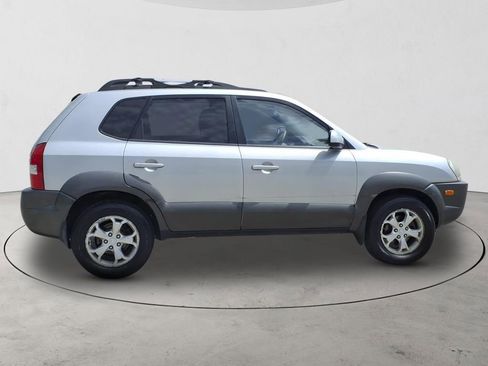 Used 2009 Hyundai Tucson SE AWD/4WD image 5