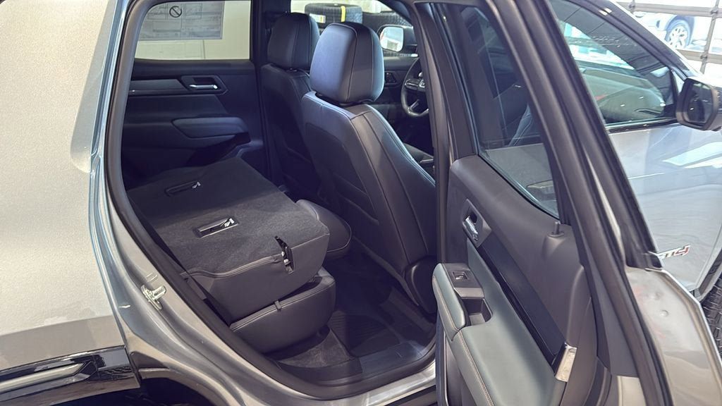 New 2026 GMC Terrain AT4 w/ Convenience Package III AWD/4WD image 15