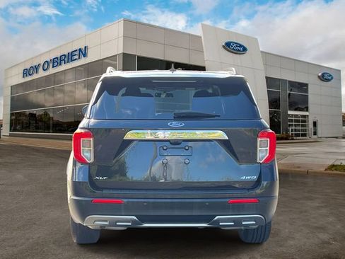 Certified 2023 Ford Explorer XLT w/ Equipment Group 202A AWD/4WD image 4