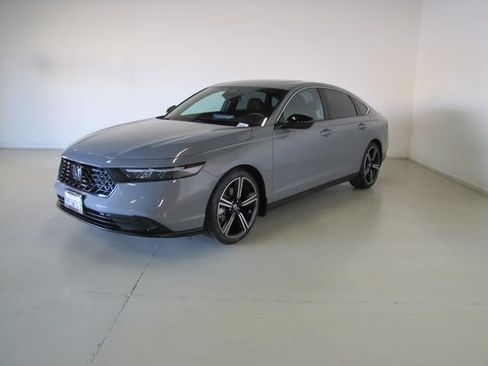 Used 2024 Honda Accord Sport image 1