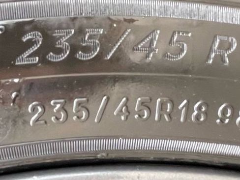 Used 2018 Tesla Model 3 Long Range image 17