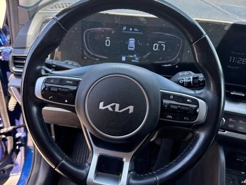 Certified 2024 Kia Sportage EX FWD image 11