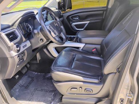 Used 2017 Nissan Titan PRO-4X w/ Pro-4x Convenience Package AWD/4WD image 22