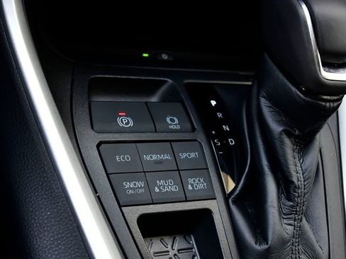 Certified 2023 Toyota RAV4 XLE Premium AWD/4WD image 27