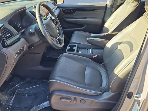 Used 2023 Honda Odyssey Elite image 11