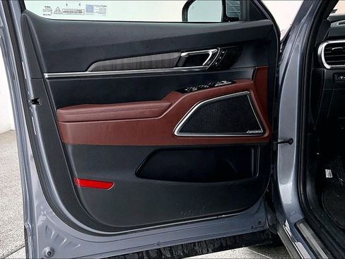 Used 2024 Kia Telluride SX image 23