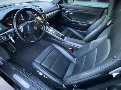 Used 2016 Porsche Cayman image 21