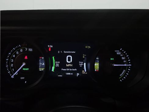 Used 2025 Jeep Wrangler Unlimited Rubicon 4xe w/ Safety Group AWD/4WD image 21