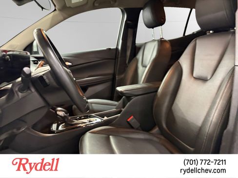 Used 2024 Buick Encore GX Sport Touring AWD/4WD image 5