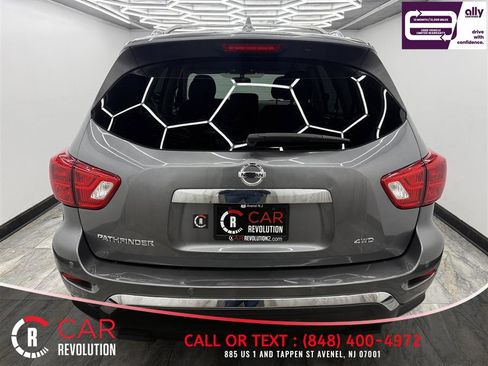 Used 2020 Nissan Pathfinder S AWD/4WD image 5