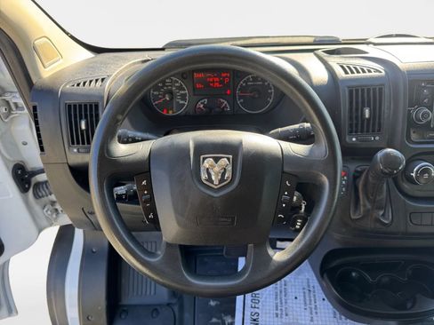 Used 2017 RAM ProMaster 2500 w/ Interior Convenience Group FWD image 11