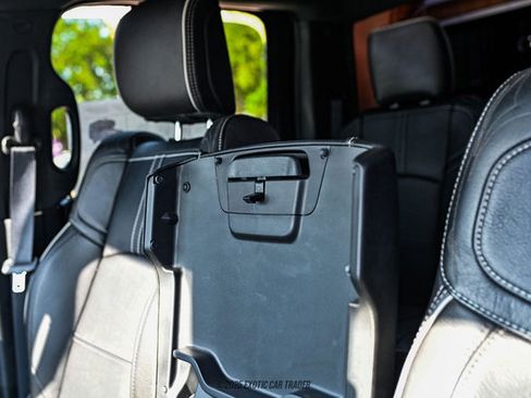 Used 2024 RAM 5500 4x4 Crew Cab image 73