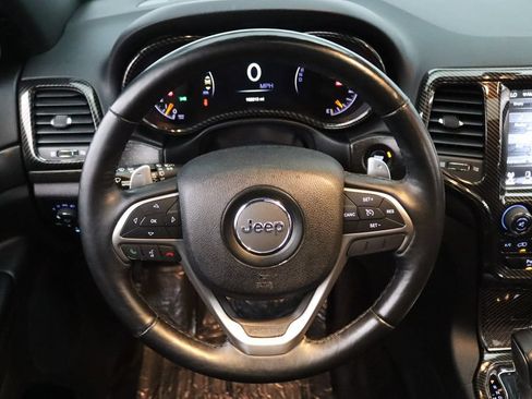 Used 2017 Jeep Grand Cherokee Altitude AWD/4WD image 16