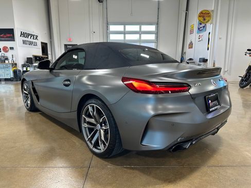 Used 2022 BMW Z4 M40i w/ Premium Package RWD image 5