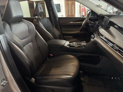 Used 2023 INFINITI QX60 Pure image 20
