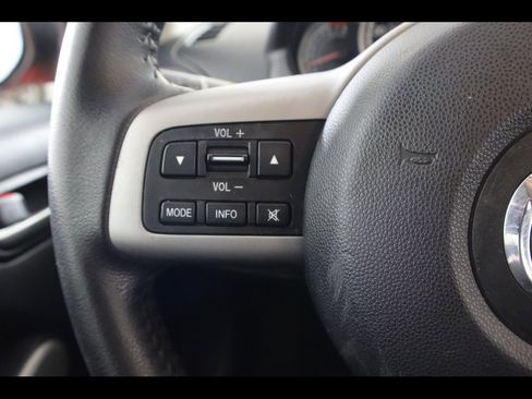 Used 2012 MAZDA MAZDA2 Touring image 22