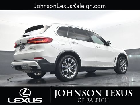 Used 2019 BMW X5 xDrive50i w/ Premium Package 2 AWD/4WD image 21