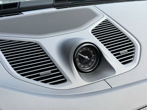 New 2026 Porsche Cayenne Turbo AWD/4WD image 18