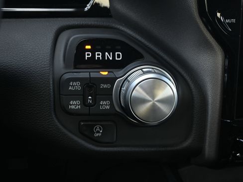 Used 2025 RAM 1500 Laramie w/ Night Edition image 20