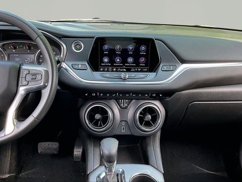 Used 2022 Chevrolet Blazer LT FWD image 9